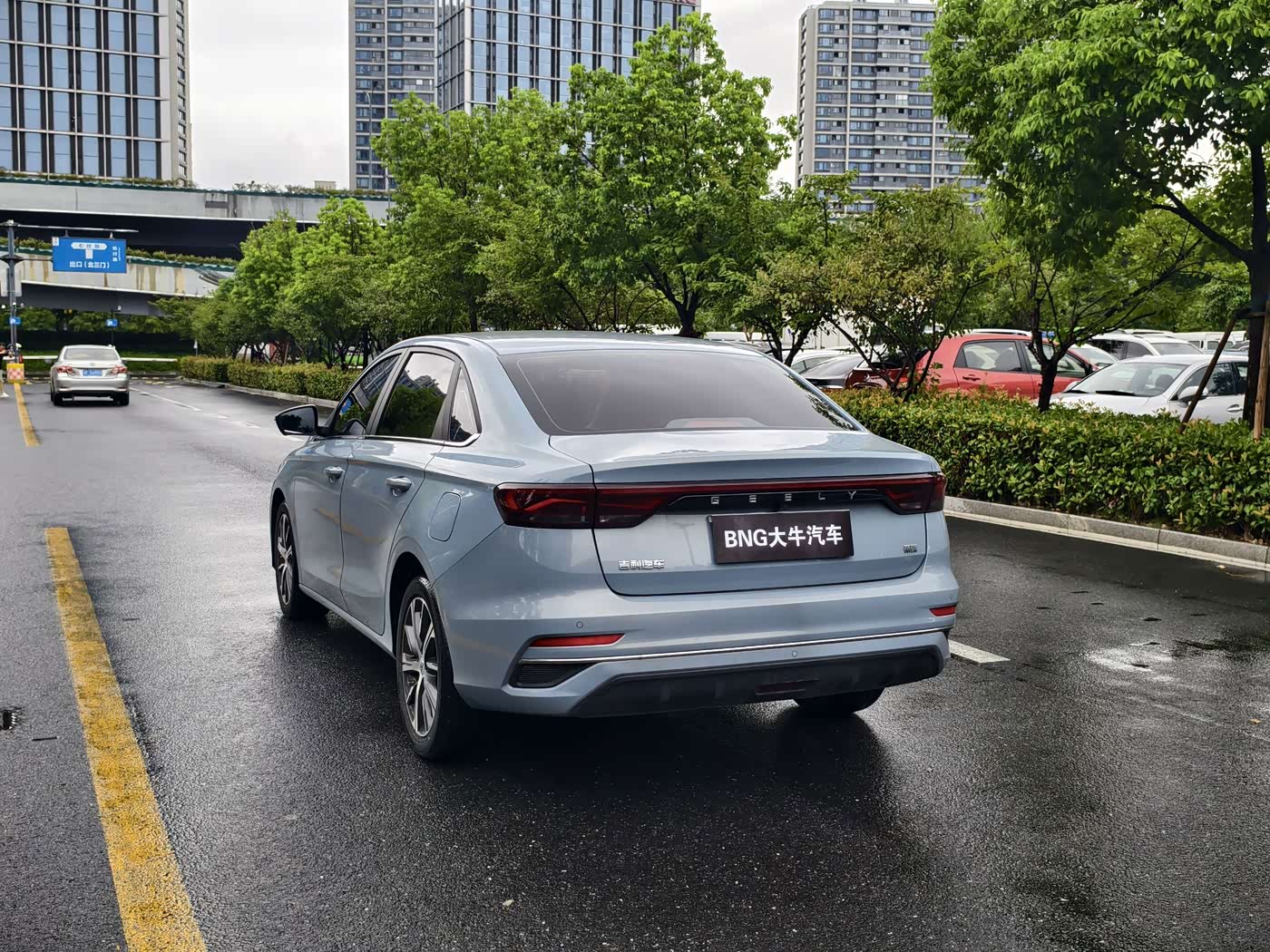 Geely Emgrand 1.5 л 2023 г. Голубой, пробег 18000 км