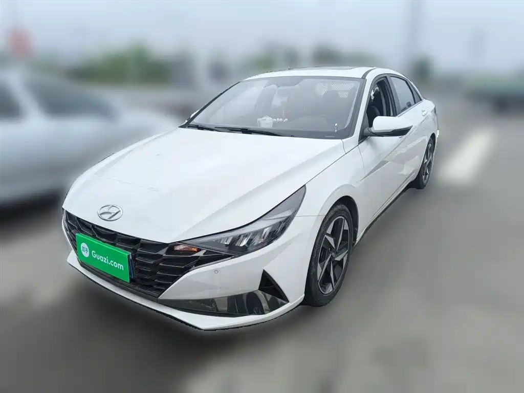 Hyundai Elantra 2023