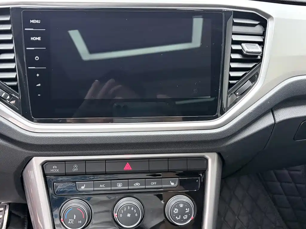 Volkswagen T-Roc — миниатюра 12