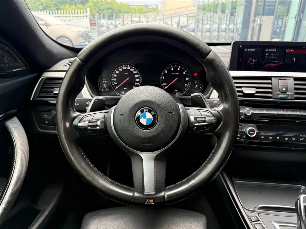 BMW 3 Series GT 3 GT 2018 320i M Sport