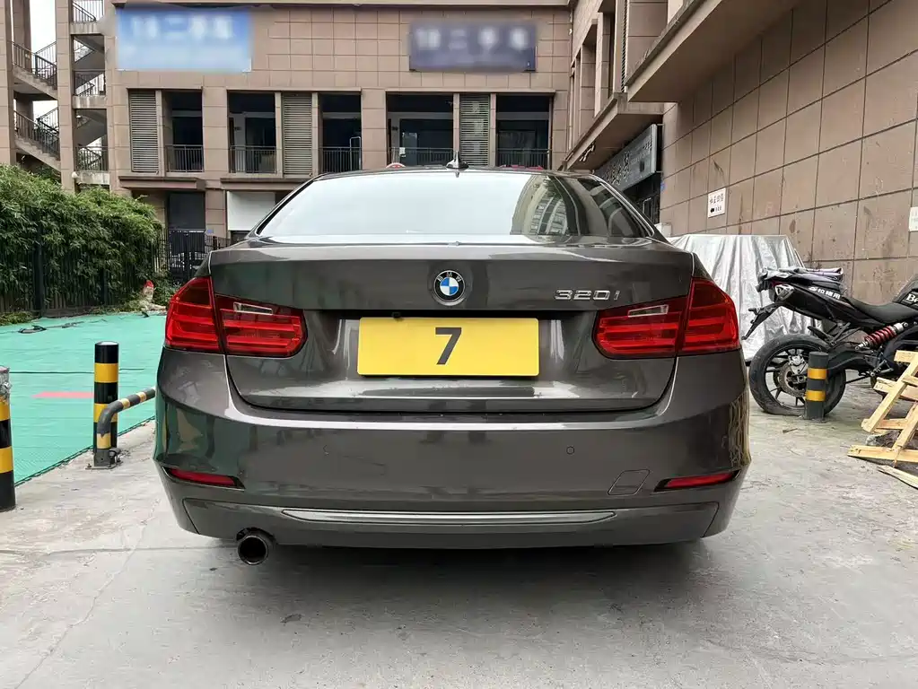 BMW 3 Series — миниатюра 10