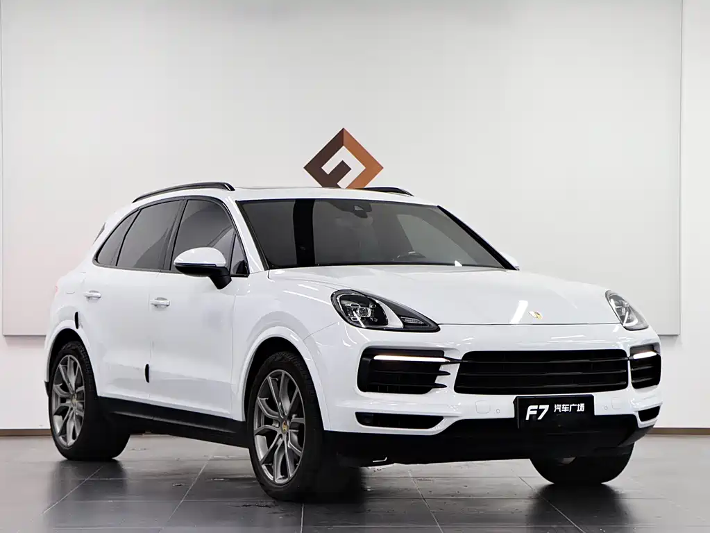Porsche Cayenne 2019 — фото 3