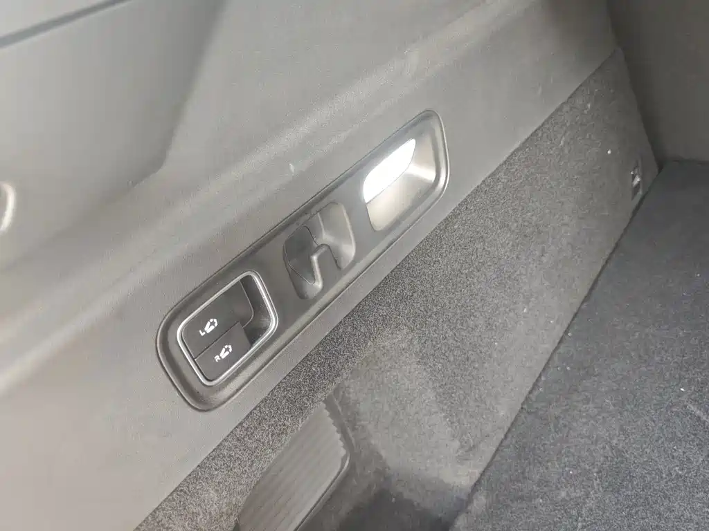 Li Auto Li L6 — миниатюра 13