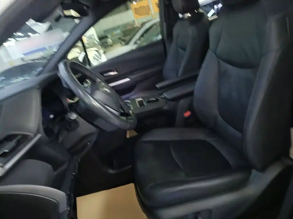 Toyota Sienna — миниатюра 15