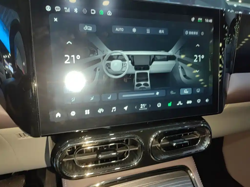 Leapmotor Leapmotor C11 — миниатюра 13