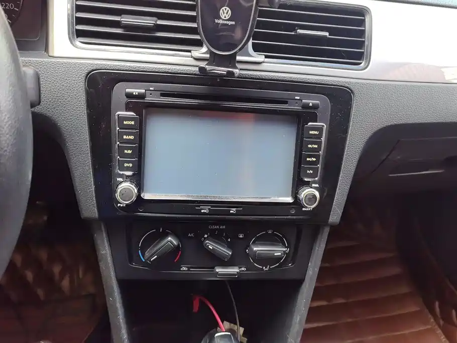Volkswagen Santana — миниатюра 13