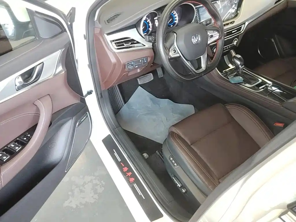 Changan Eado — миниатюра 16