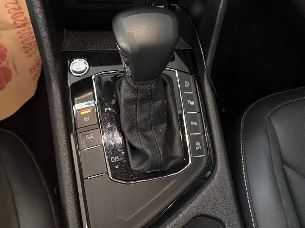 Volkswagen Tiguan L — миниатюра 14