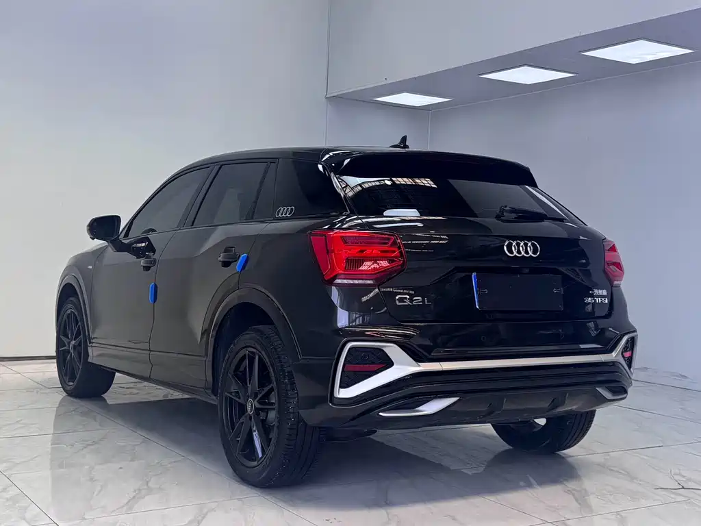 Audi Q2L — миниатюра 4