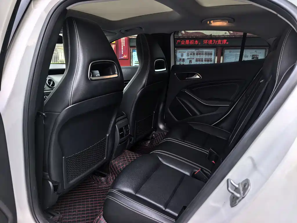 Mercedes-Benz GLA 2016 GLA 200