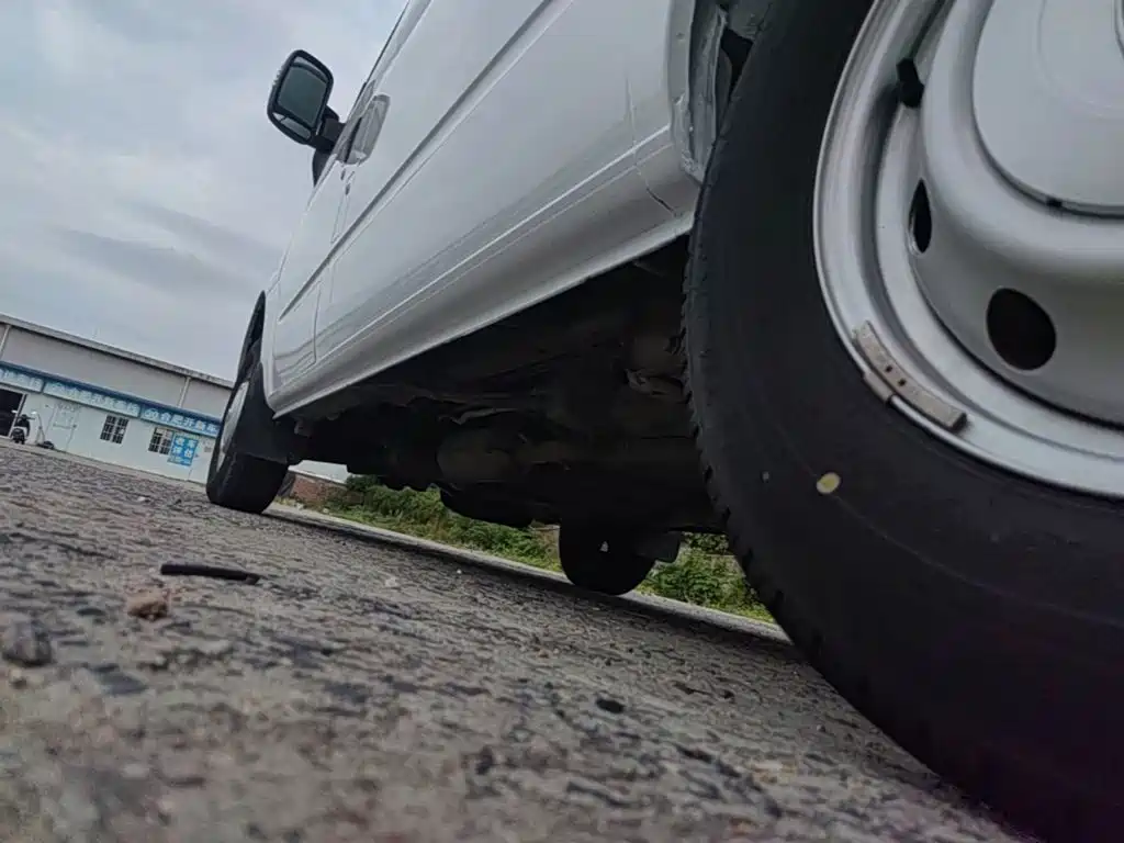 MAXUS V80 — миниатюра 22