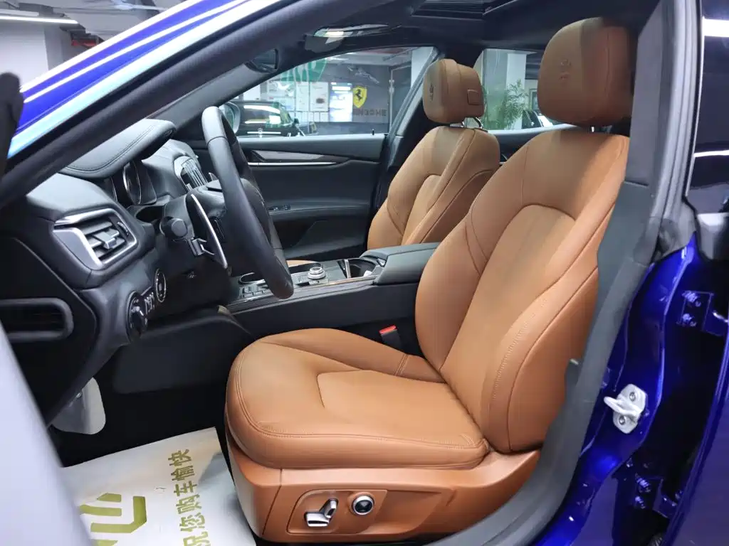 Maserati Ghibli 2023 2.0T GT