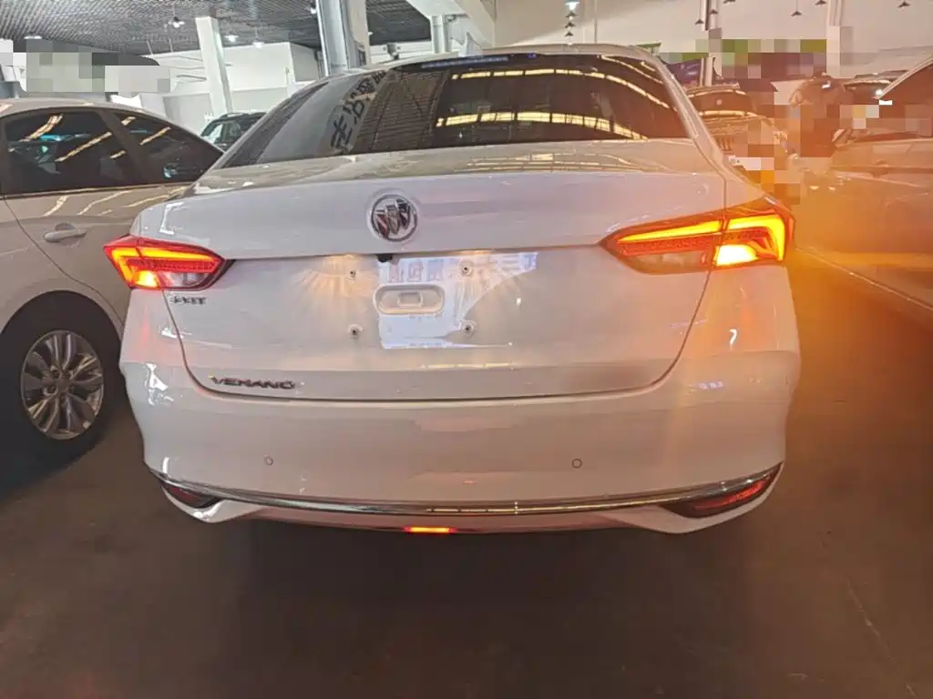 Buick Verano — миниатюра 6
