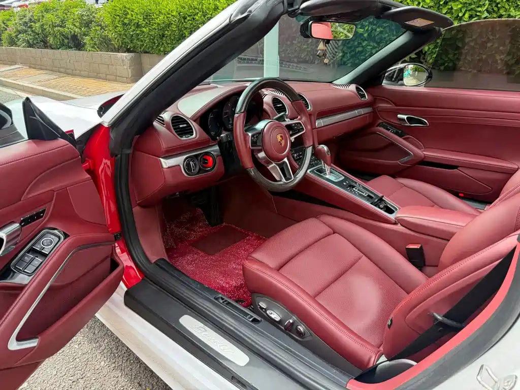 Porsche 718