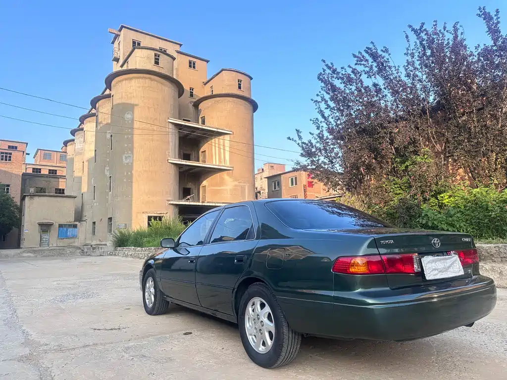 Toyota Camry 01 2.2L AT