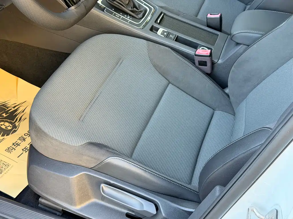 Volkswagen Golf — миниатюра 9