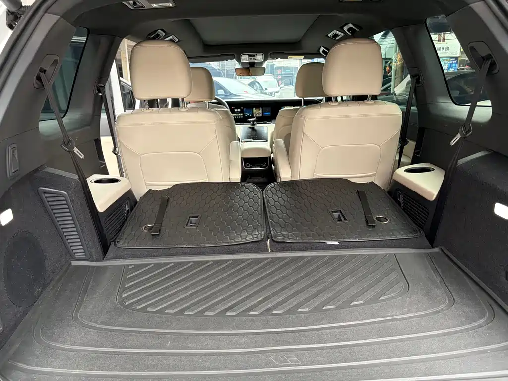 Li Auto Li ONE — миниатюра 11