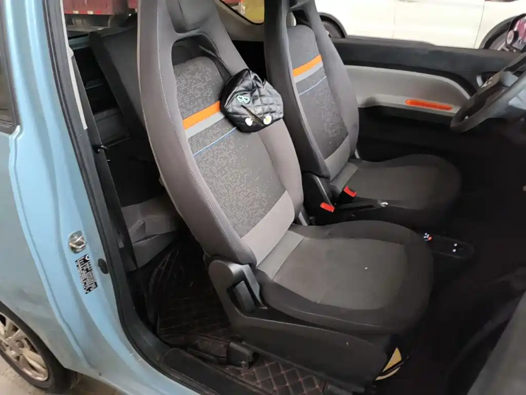 Wuling MINIEV — миниатюра 25