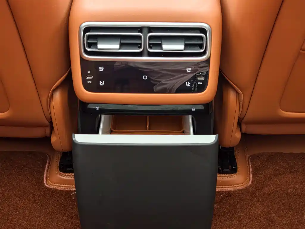 Li Auto Li L6 — миниатюра 12