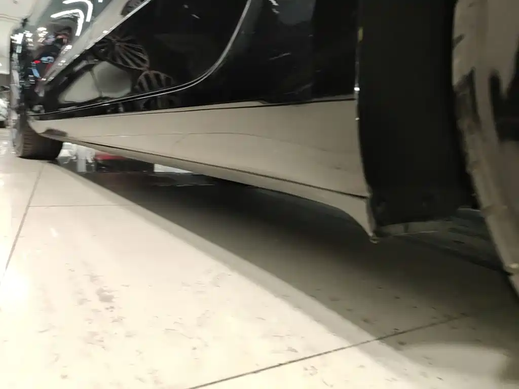 Tesla Model 3 — миниатюра 22