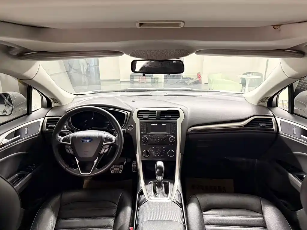 Ford Mondeo — миниатюра 11