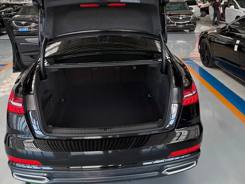 Audi A6L — миниатюра 22