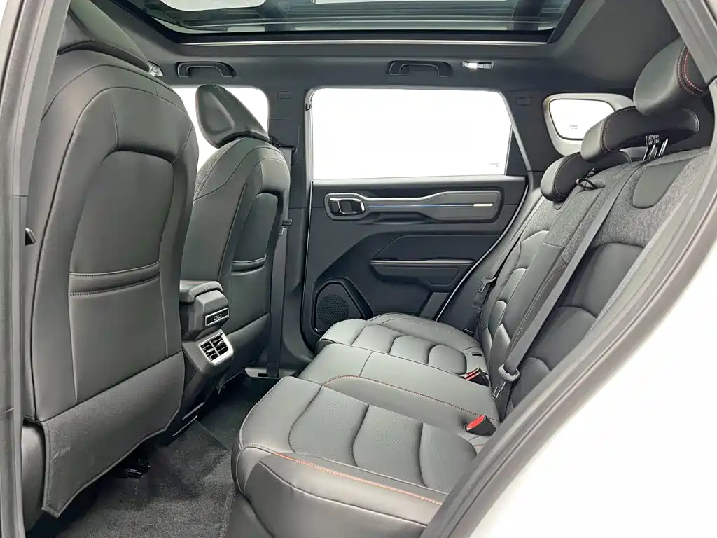 Geely Cowboy — миниатюра 15
