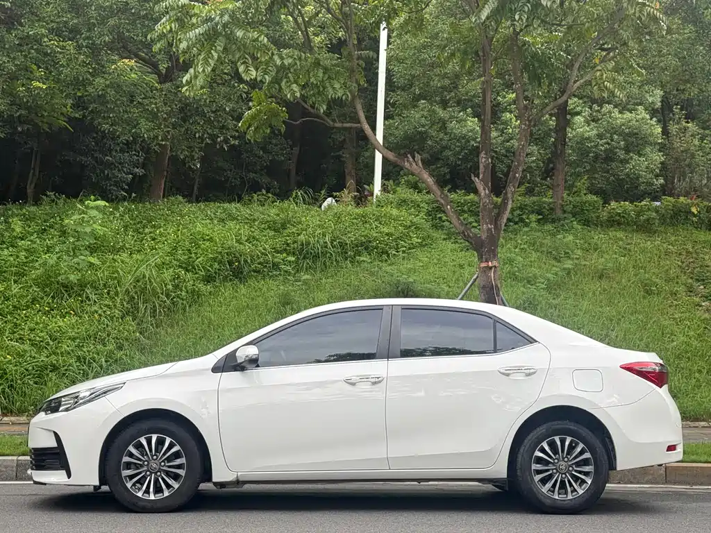 Toyota Corolla — миниатюра 3