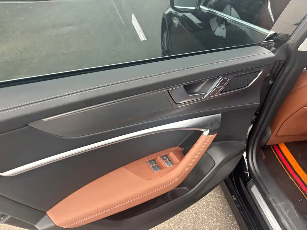 Audi A7L — миниатюра 6