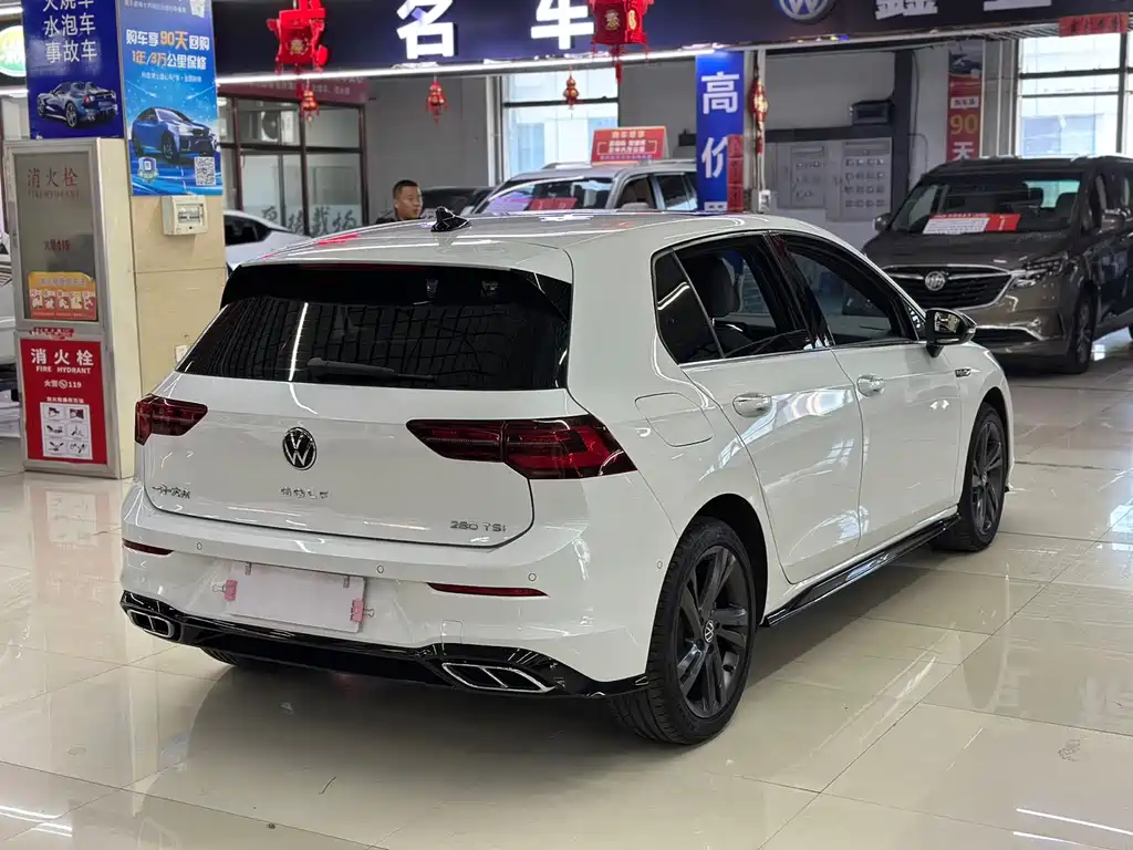 Volkswagen Golf — миниатюра 9