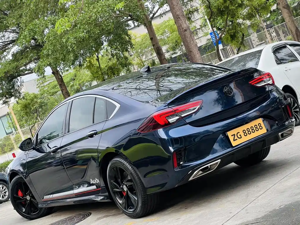 Buick Regal — миниатюра 5