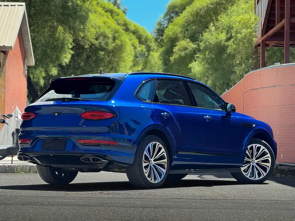 Bentley Bentayga — миниатюра 16