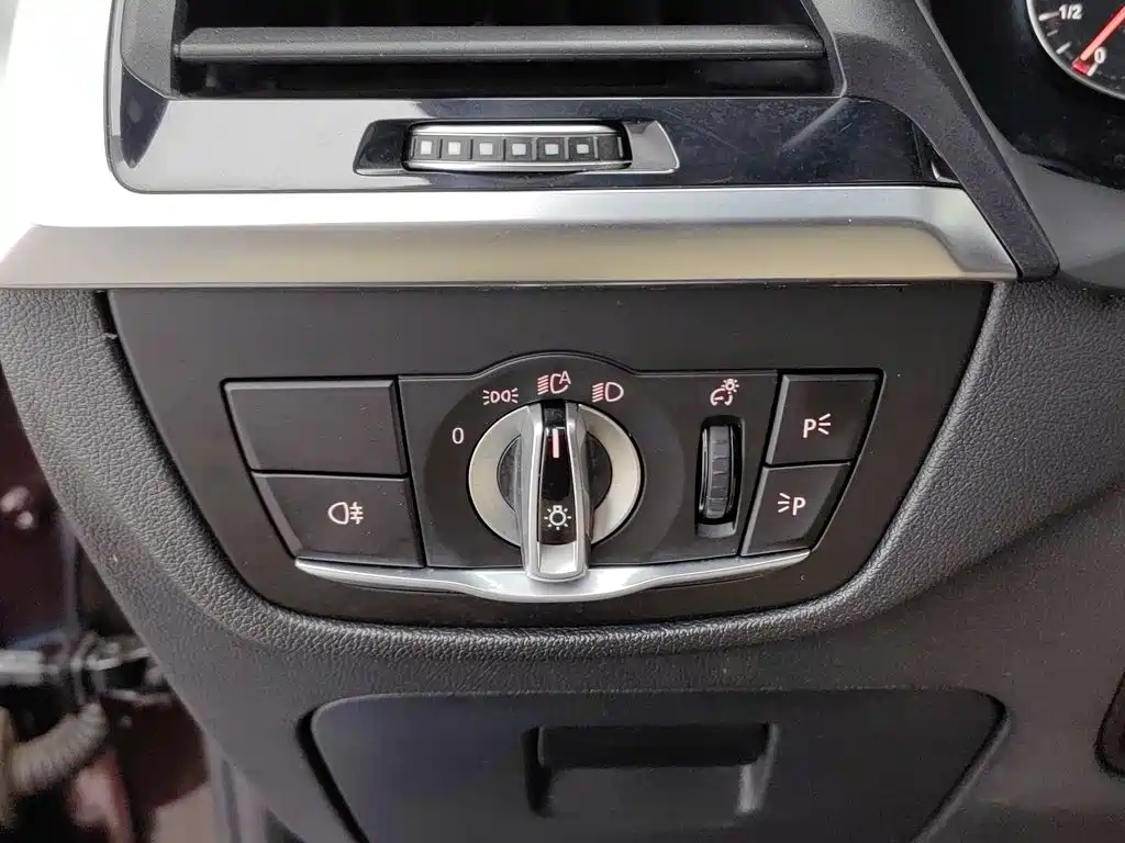 BMW X3 — миниатюра 21