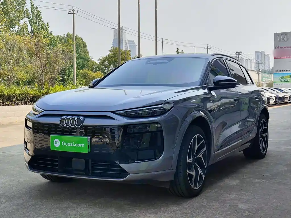 Audi Q6L e-tron — миниатюра 2