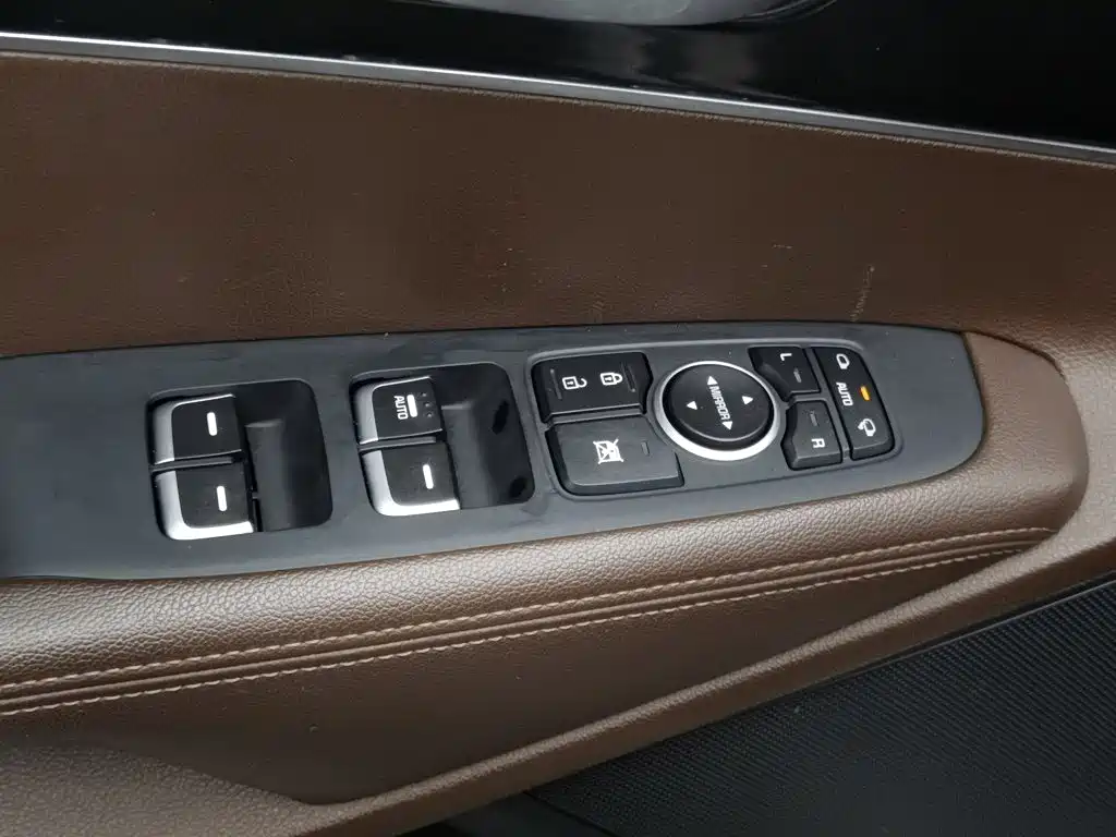 Kia Sorento — миниатюра 9