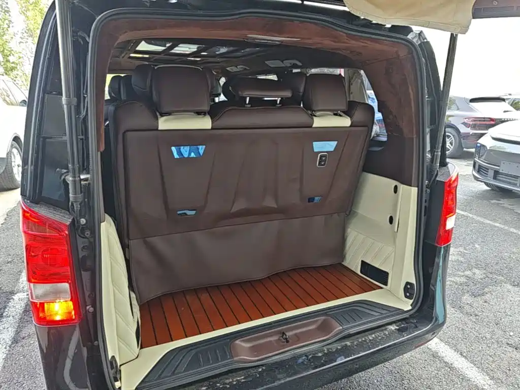Mercedes-Benz Vito — миниатюра 19