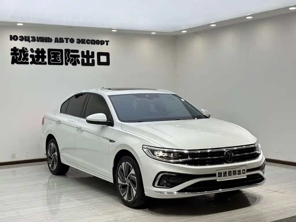 Volkswagen Bora 2023 280TSI DSG