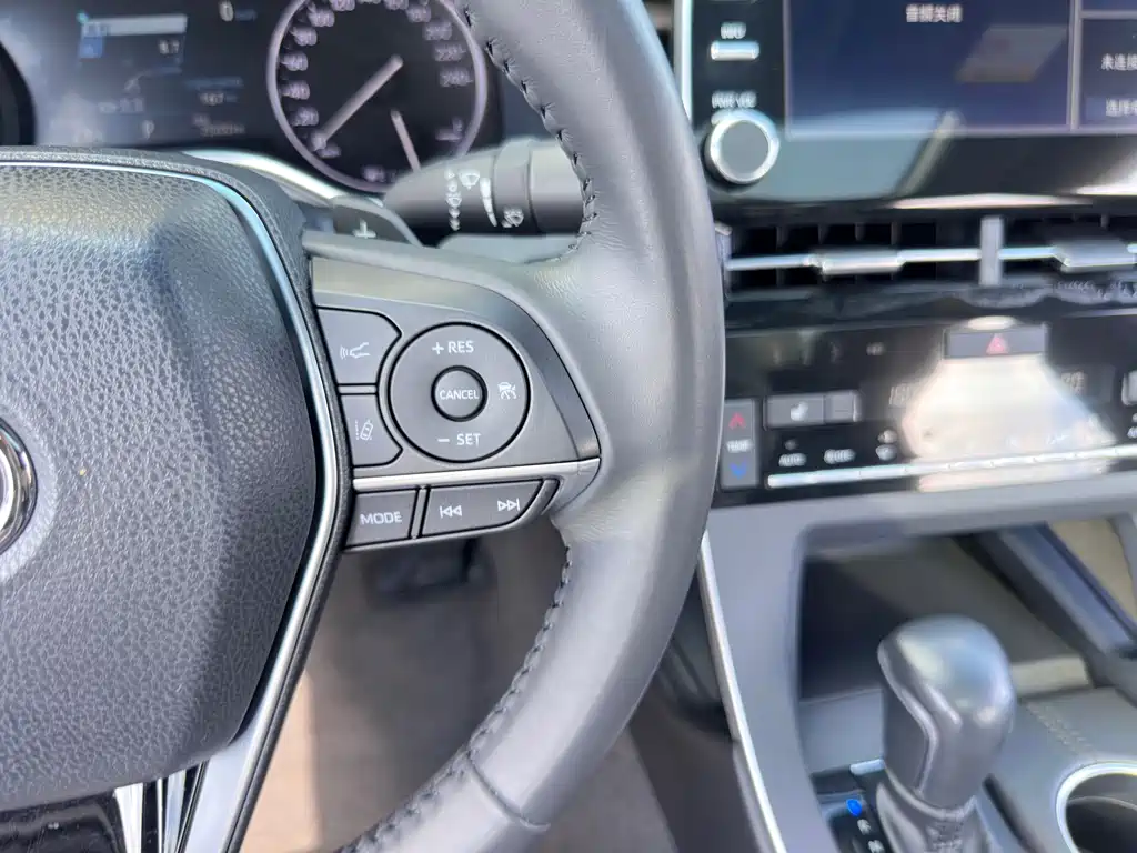 Toyota Avalon — миниатюра 14