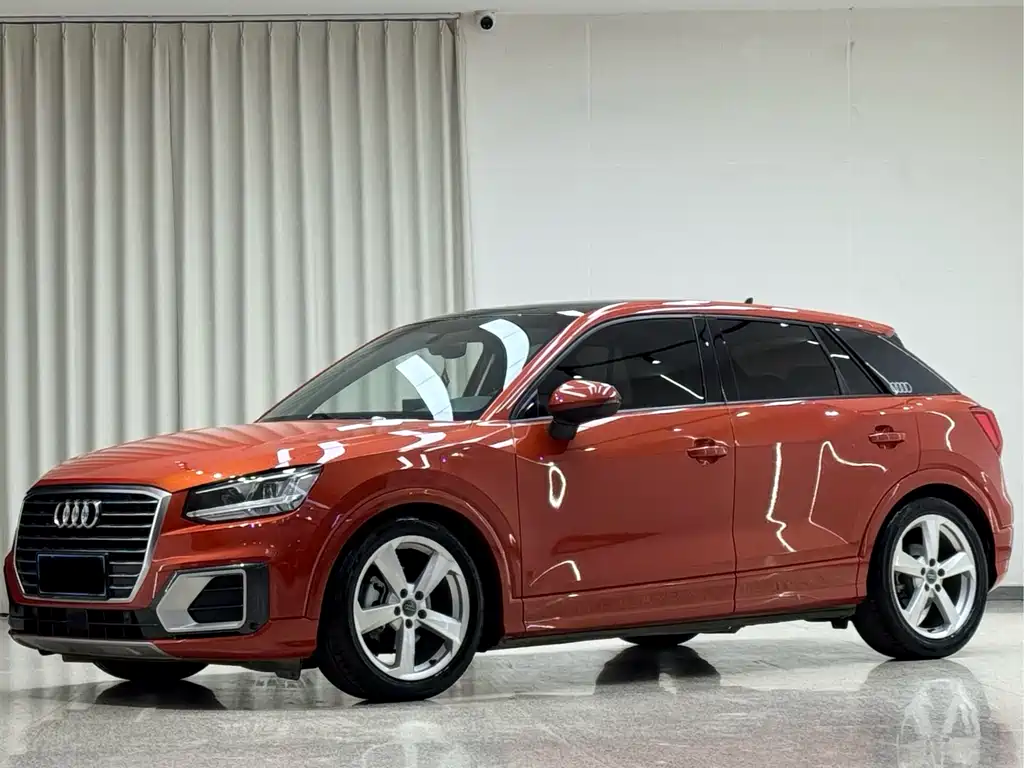 Audi Q2L 2020