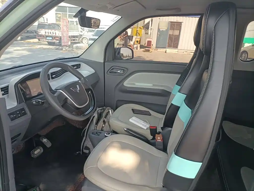 Wuling MINIEV — миниатюра 15