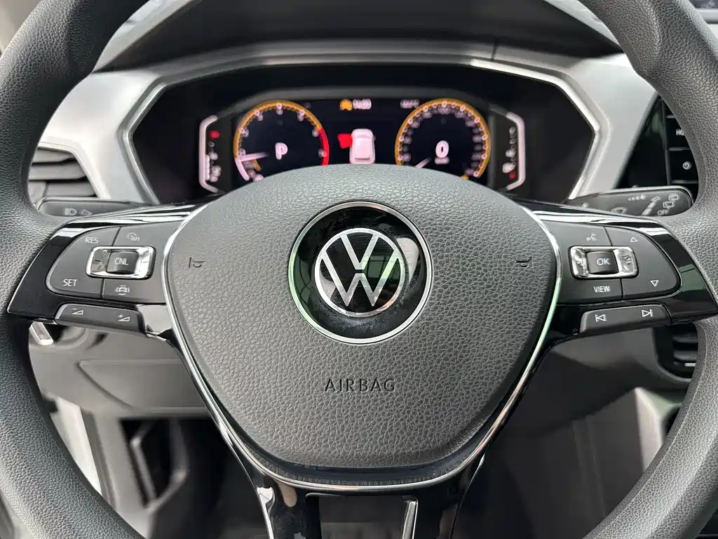 Volkswagen T-Cross — миниатюра 12
