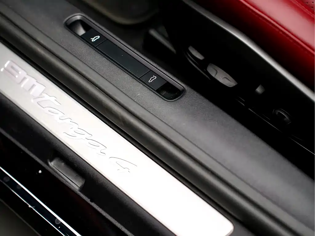 Porsche 911 — миниатюра 13
