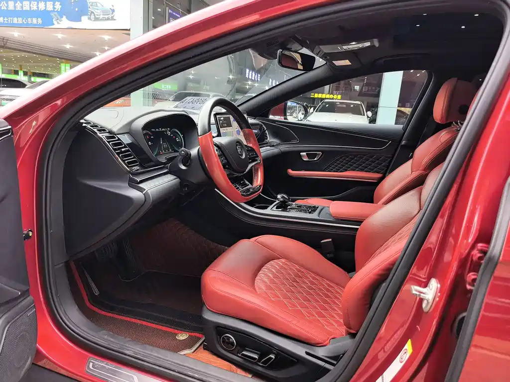BYD Han — миниатюра 5