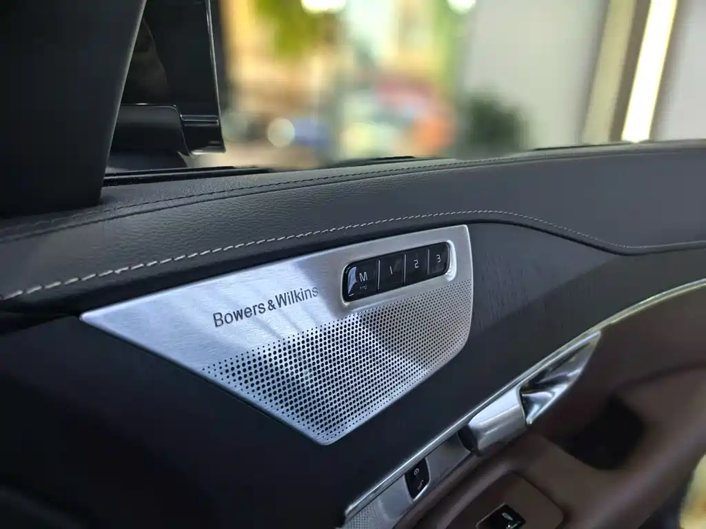 Volvo XC90 2021 B6 Luxury 7 мест