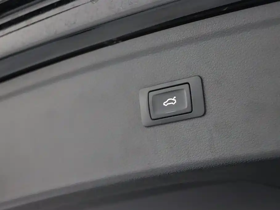 Audi Q5L — миниатюра 13