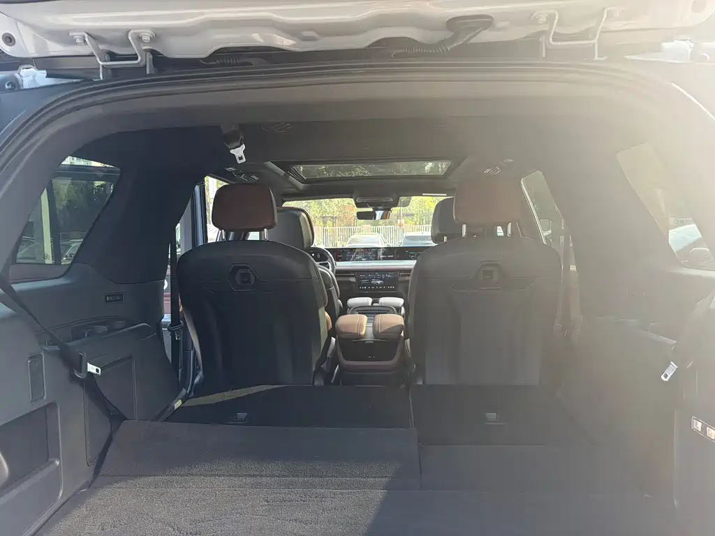 Lincoln Navigator — миниатюра 13