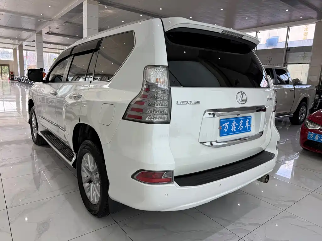 Lexus GX — миниатюра 17