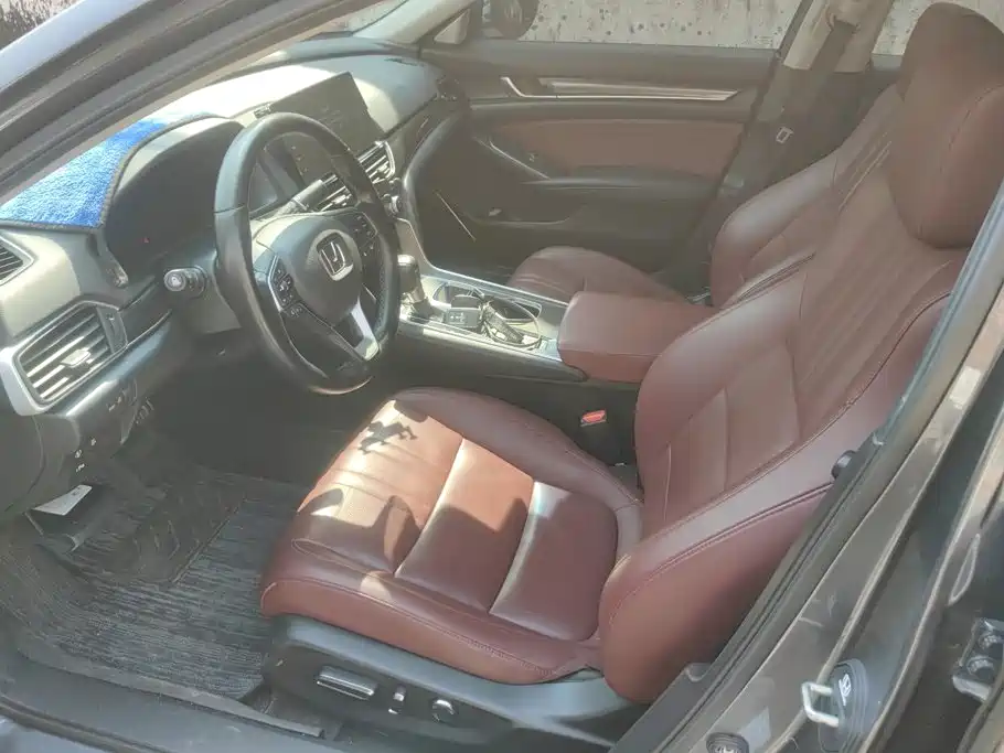 Honda Accord — миниатюра 9