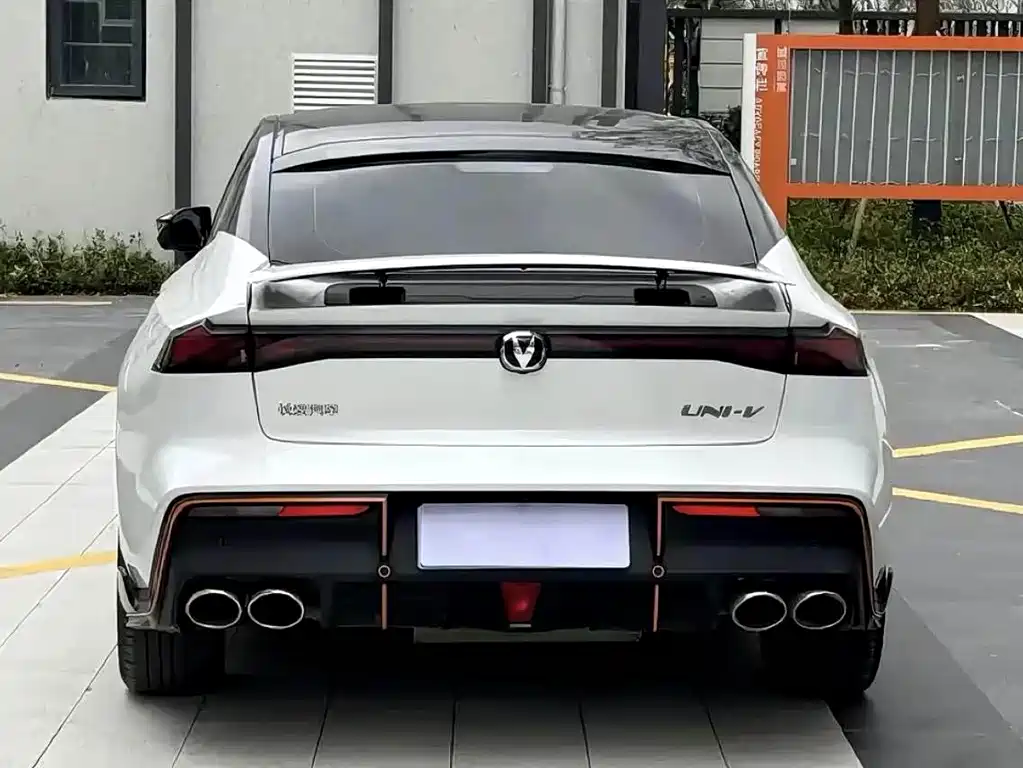 Changan UNI-V 2022 1.5T Sport