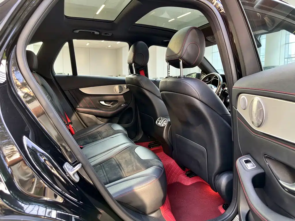 Mercedes-Benz GLC AMG — миниатюра 12